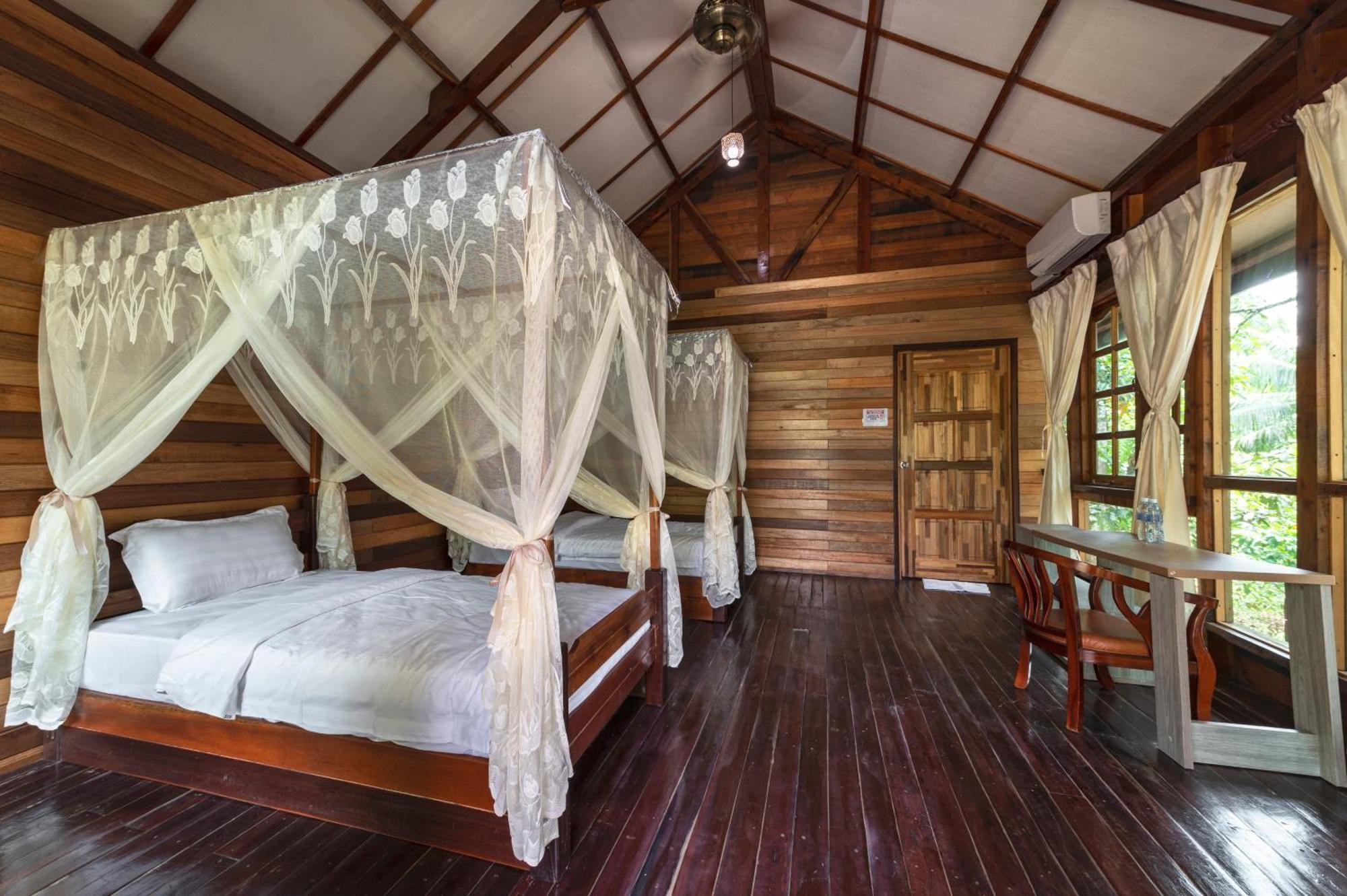 Borneo Sepilok Rainforest Resort Exteriör bild